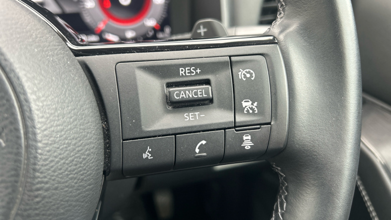 Nissan Qashqai 1.3 DiG-T MH 158 N-Connecta 5dr Xtronic Petrol Hatchback